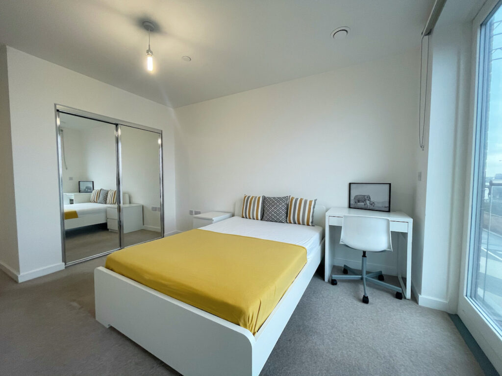 Deluxe Master Bedroom available in a Riverfront Duplex Property with Sky Lounge | Gym | Conceirge