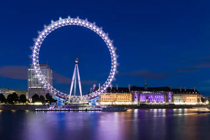 Luxury 3 Bedroom | 2 Bathroom Penthouse in Canary Wharf