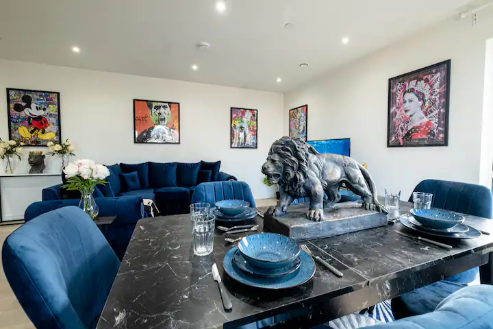 Luxury 3 Bedroom | 2 Bathroom Penthouse in Canary Wharf