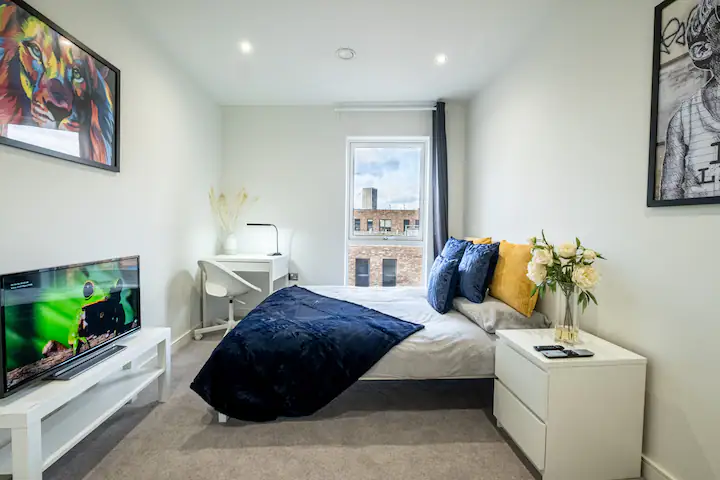 Luxury 3 Bedroom | 2 Bathroom Penthouse in Canary Wharf