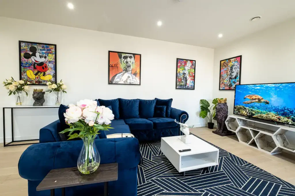 Luxury 3 Bedroom | 2 Bathroom Penthouse in Canary Wharf