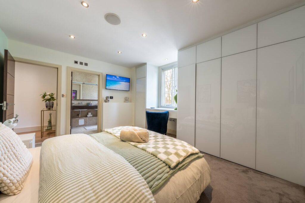 Stunning Penthouse Apartment in Central London