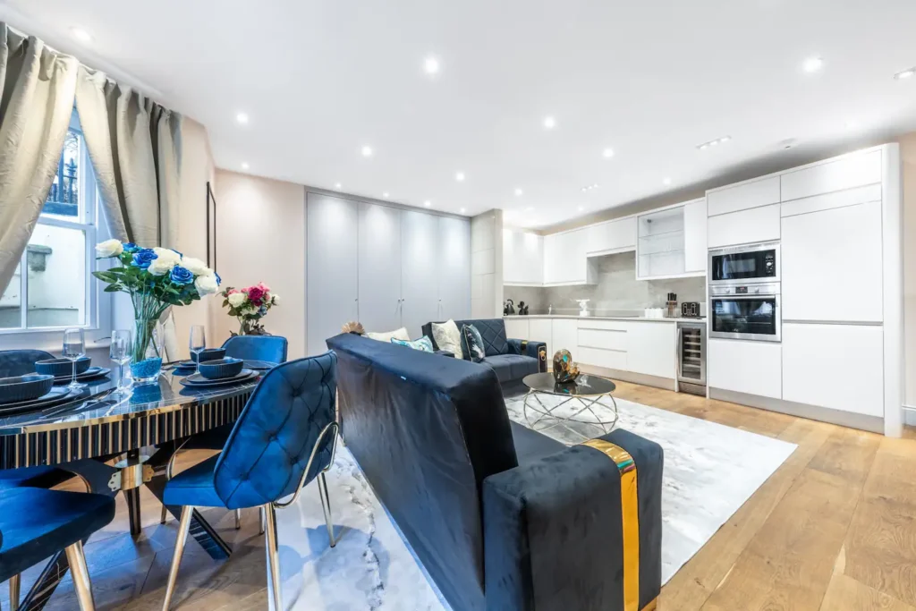 Luxury 2 Bedroom 2 Bathroom Apartment in Knightsbridge