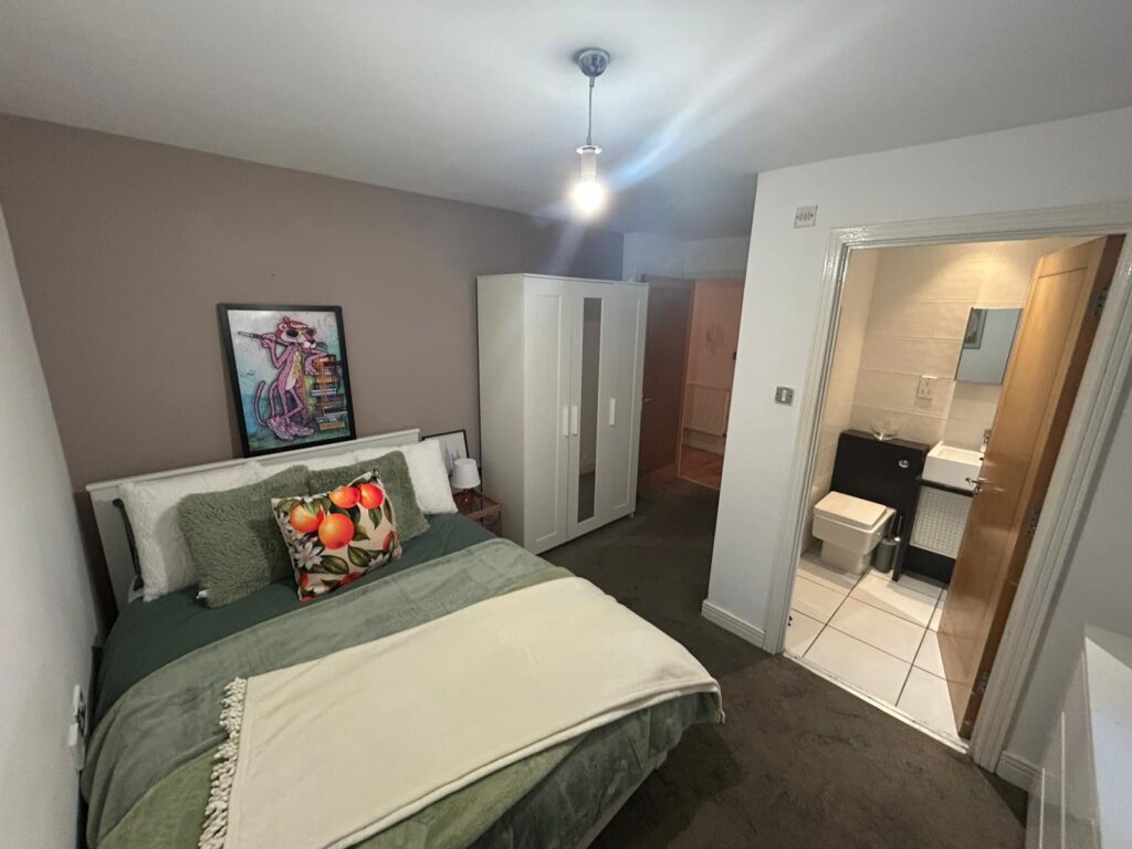 Settlers Court, Newport Avenue, E14 2DG