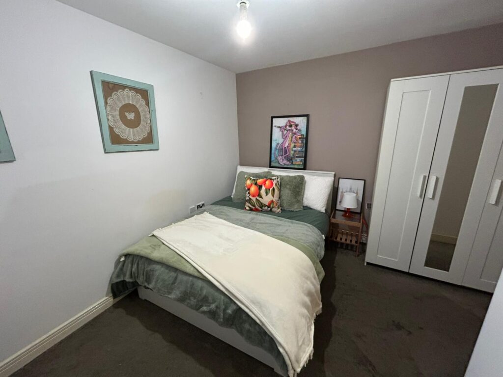 Settlers Court, Newport Avenue, E14 2DG