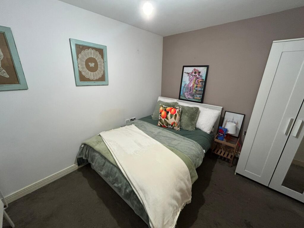 Settlers Court, Newport Avenue, E14 2DG