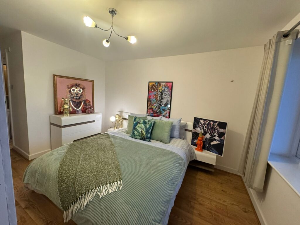 Jamestown Way - Canary Wharf - London - E14