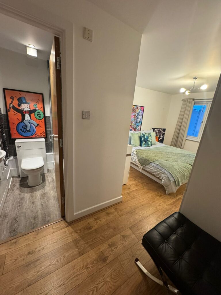 Jamestown Way - Canary Wharf - London - E14