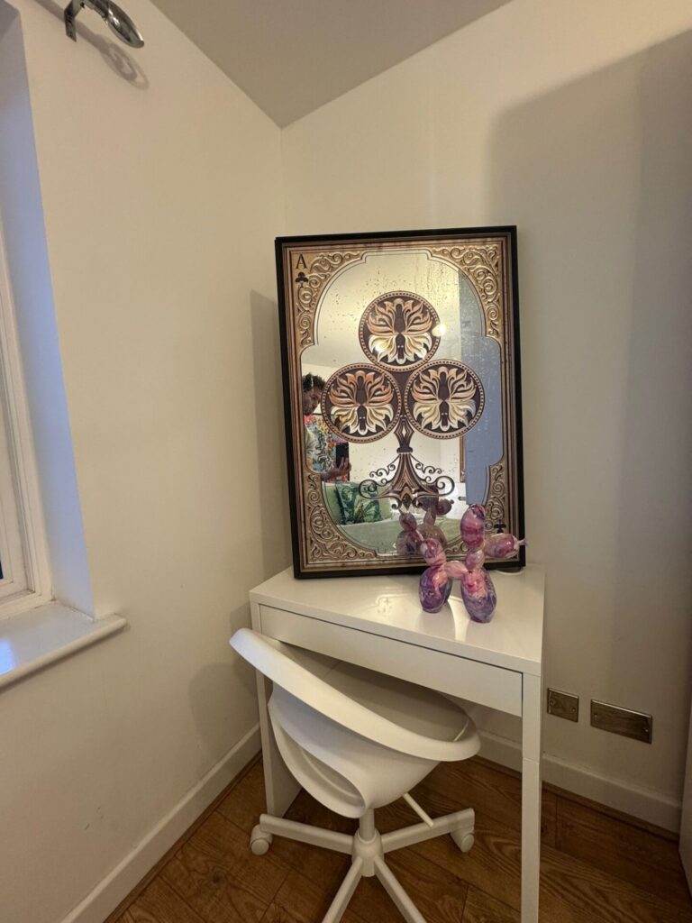 Jamestown Way - Canary Wharf - London - E14